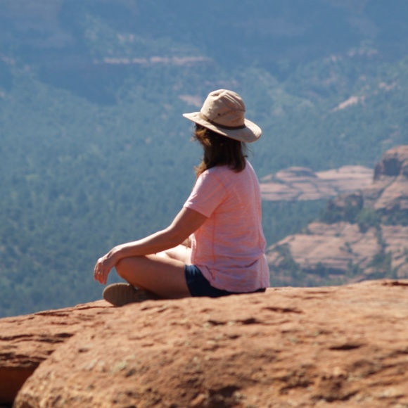 Meet your Posher, Janet - Picture 5 of 8